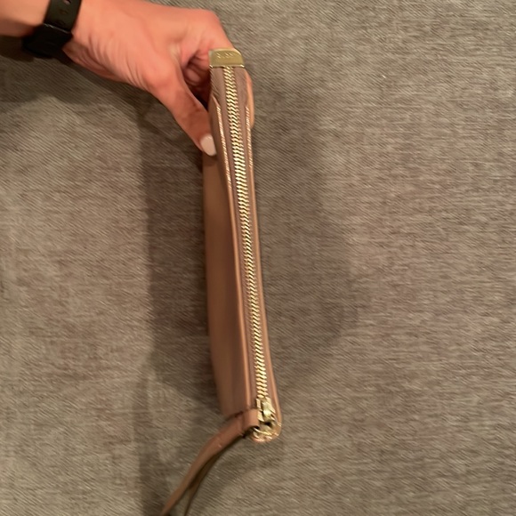 Gucci pink Patent leather wristlet wallet clutch - Picture 3 of 15